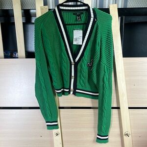 Selling this sweater cardigan